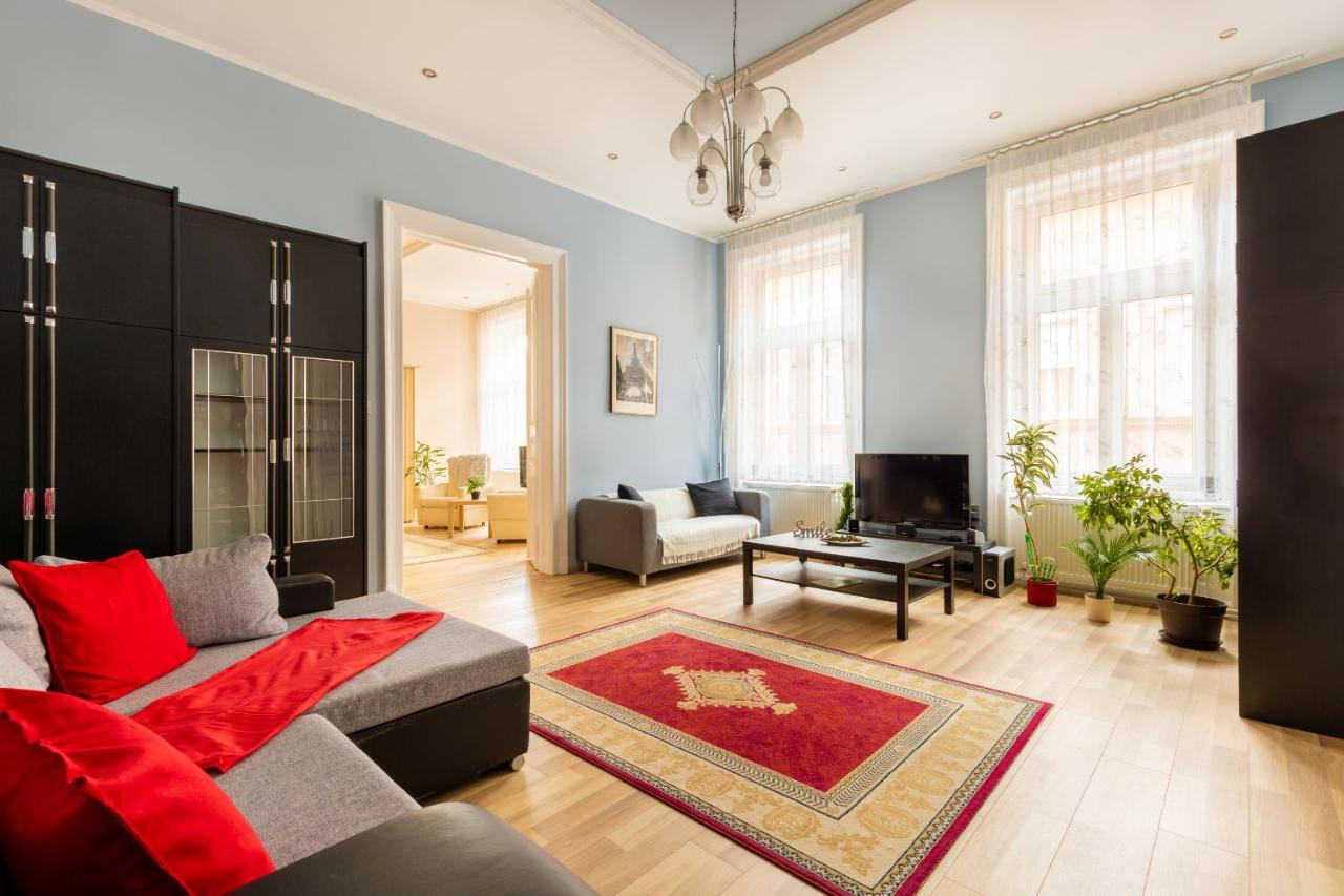 F24 Ferenc Apartment Budapest Ngoại thất bức ảnh