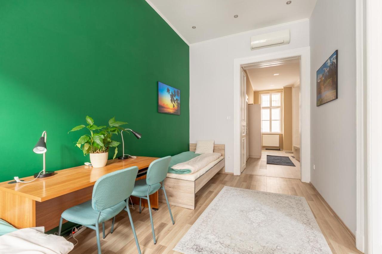 F24 Ferenc Apartment Budapest Ngoại thất bức ảnh