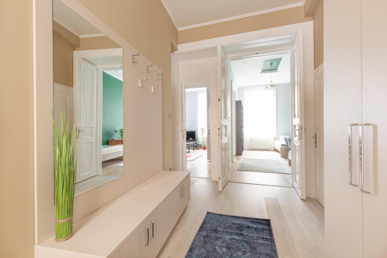 F24 Ferenc Apartment Budapest Ngoại thất bức ảnh