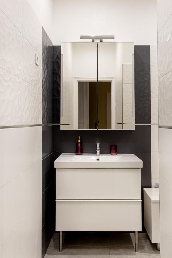 F24 Ferenc Apartment Budapest Ngoại thất bức ảnh